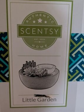 Scentsy Little Garden Ceramic Home Accent - Green